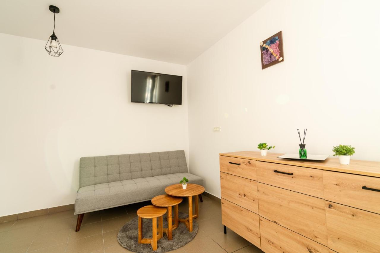 מלון קורבו Casa Adrian מראה חיצוני תמונה
