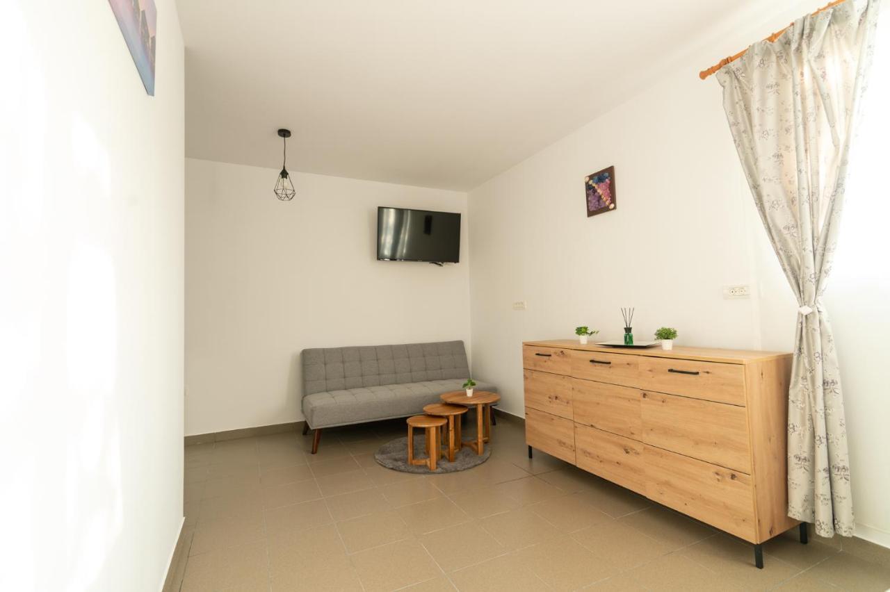 מלון קורבו Casa Adrian מראה חיצוני תמונה
